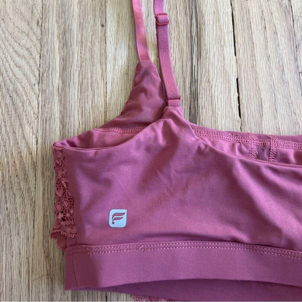 Fabletics Vicky Sports Bra size XS Terracotta Orange Lace Overlay Athleisure - Picture 5 of 6